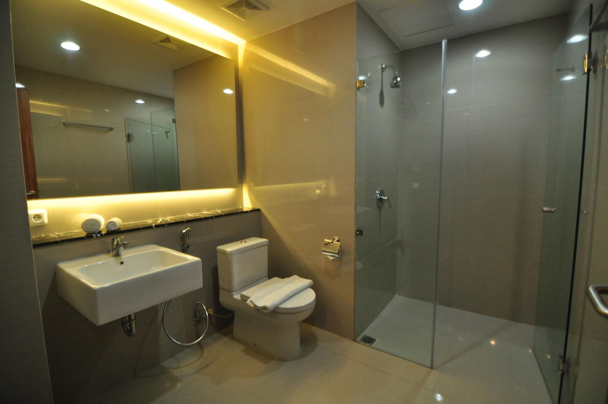 Demelia Hotel Makassar Dış mekan fotoğraf