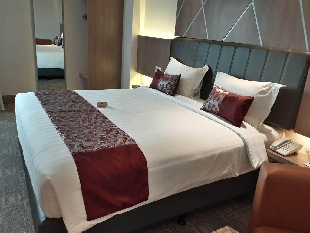 Demelia Hotel Makassar Dış mekan fotoğraf