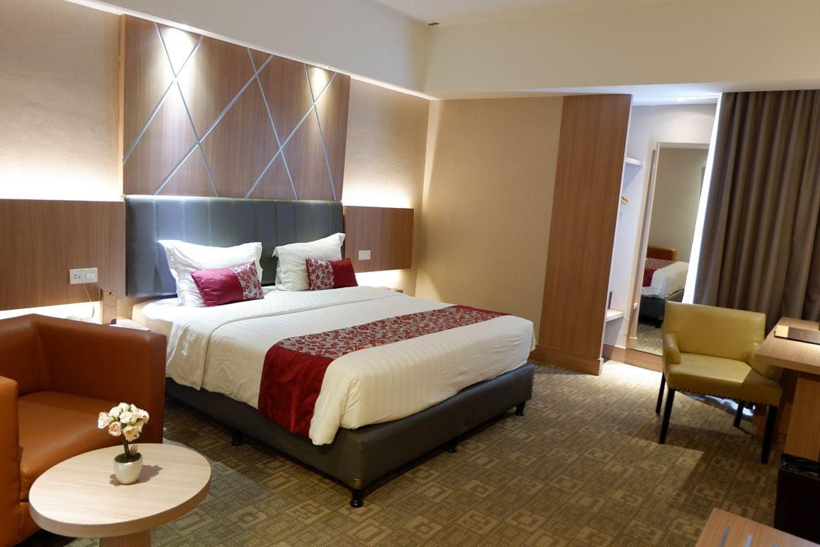 Demelia Hotel Makassar Dış mekan fotoğraf