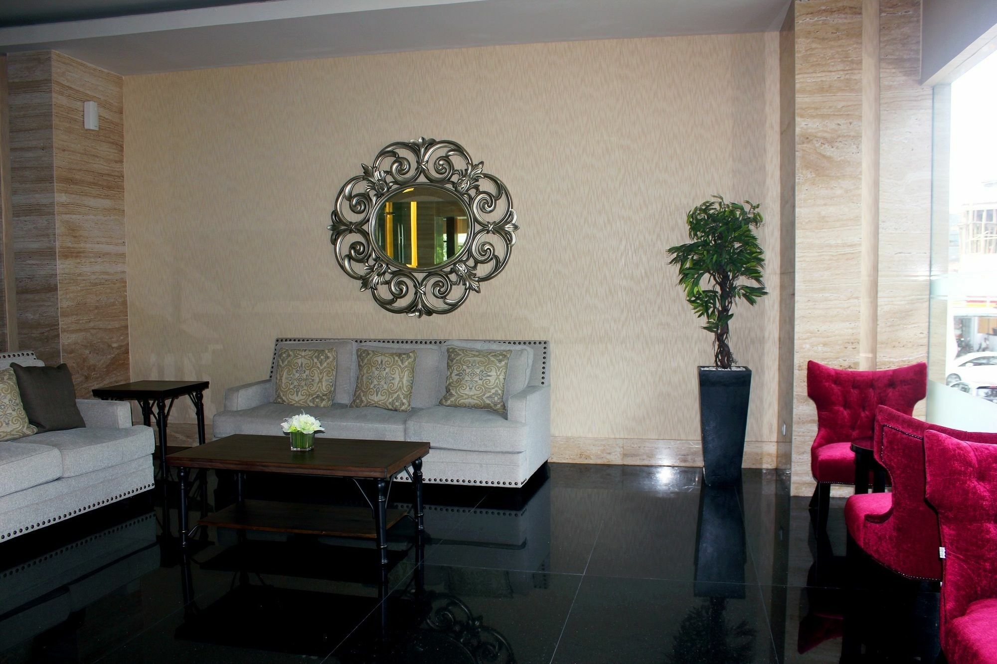 Demelia Hotel Makassar Dış mekan fotoğraf